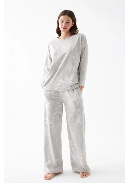 Kadın Oversize Gri Çiçek Desenli Pamuklu Kalın Pijama Takımı fırsatları