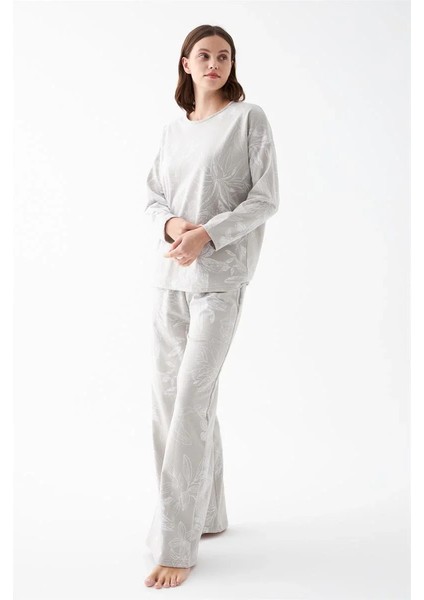 Kadın Oversize Gri Çiçek Desenli Pamuklu Kalın Pijama Takımı indirimleri