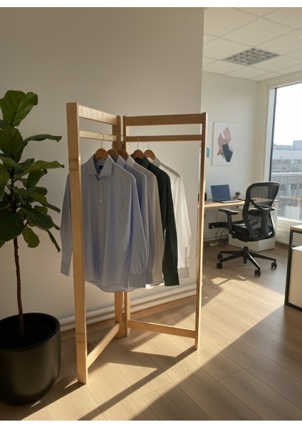 Elbise Askısı-Paravan %100 Ithal Marin Huş Kontrplaktan Imal Edilmiştir.