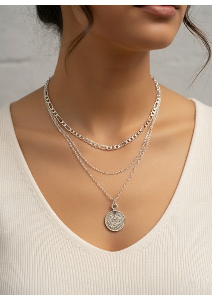 Gümüş Madalyon Kolye