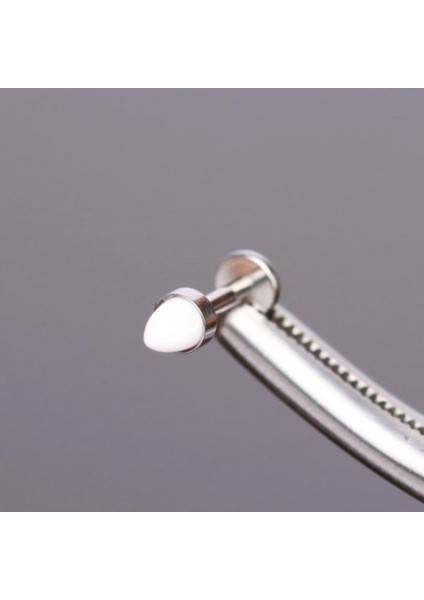 Yüksek Kalite G23 Titanium Titanyum / Beyaz Opal Spayk 6mm x 1.2mm Labret Piercing
