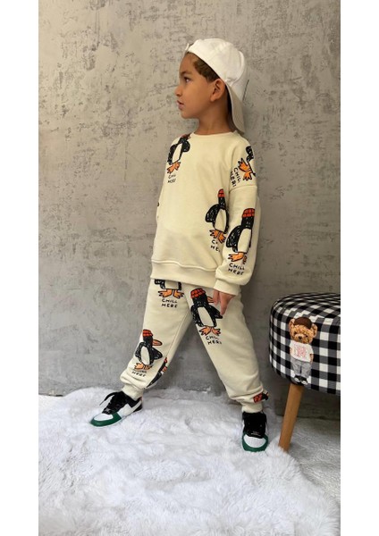 Unisex Çocuk Pamuklu Ekru Penguen Desenli Sweatshirt ve Eşofman Takım
