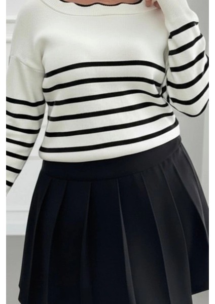 Kadın Beyaz Sırt Bağlama Detaylı Çizgi Desen Triko Bluz fiyatları