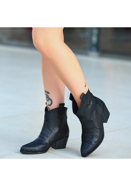 Akver Siyah Cilt Topuklu Bot indirimleri