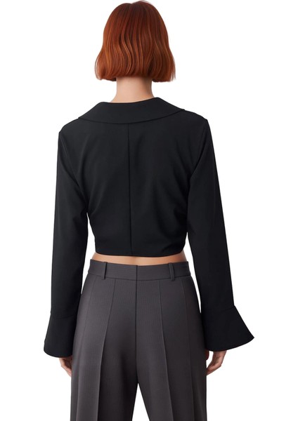 Kadın Büzgü Detaylı Crop Gömlek Modern Şıklık Uzun Kollu Tasarım Fonksiyonel Dayanıklı Şık indirimleri