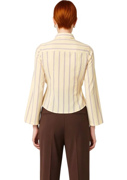 Kadın Çizgili Hafif Vücuda Oturan Gömlek Fonksiyonel Dayanıklı Kaliteli Konforlu Estetik Şık fiyatları