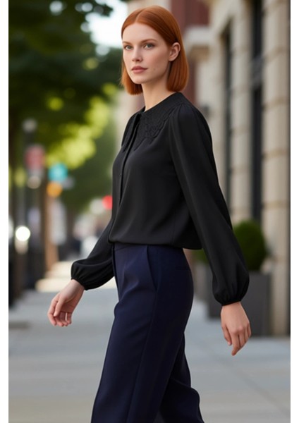 Kadın Güpür Işlemeli Bebe Yaka Crop Gömlek Uzun Balon Kollu Dokuma Kumaş Konforlu Kesim Günlük