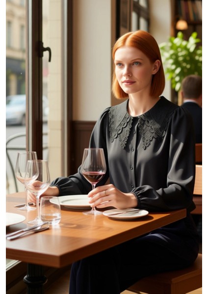 Kadın Güpür Işlemeli Bebe Yaka Crop Gömlek Uzun Balon Kollu Dokuma Kumaş Konforlu Kesim Günlük fiyatları