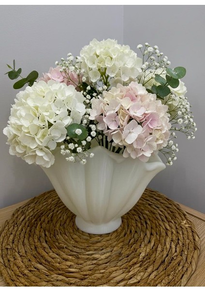 Iskandinav Istiridye Vazo