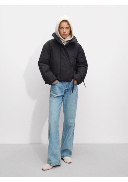 Yüksek Yakalı Kapitone Ceket indirimleri