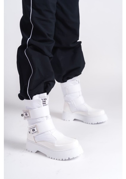 Lumı Cırt Cırtlı Suya ve Soğuğa Dayanıklı Paraşüt Kumaş Rugan Kadın Bot Bt Beyaz fırsatları