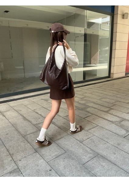 Verona Örgü Dokulu Salaş Görünümlü ve Geniş Hacimli Kadın Omuz Çantası(: Boy 28*en 48*TABAN12 Cm) indirimleri