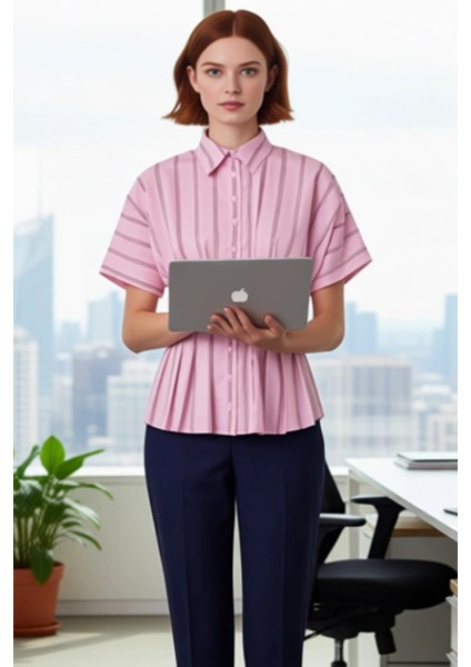 Kadın Için Çizgili Bele Oturan Kısa Kollu Dokuma Gömlek ve Konforu Bir Arada Sunar Estetik fırsatları