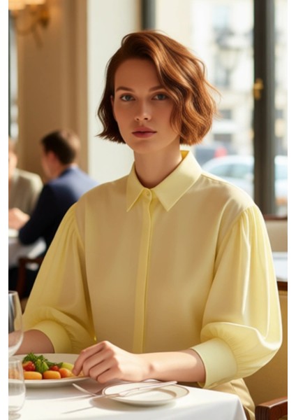 Kadın Balon Kol Düz Gömlek Klasik Yaka Rahat Kesim Gündelik Şıklık Yazlık Kombinler Modern Görünüm modelleri