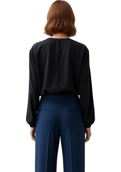 Kareli Bağlamalı Kadın Bluz V Yaka Balon Kol Detaylı Kısa Kesim Dokuma Üst Giyim Günlük Şıklık indirimleri