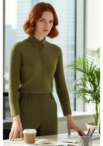 Erkek Dokulu Örme Kumaş Regular Fit Gömlek Yaka Uzun Kollu Esnek Yapılı Günlük Gömlek Şık Görünüm fırsatları