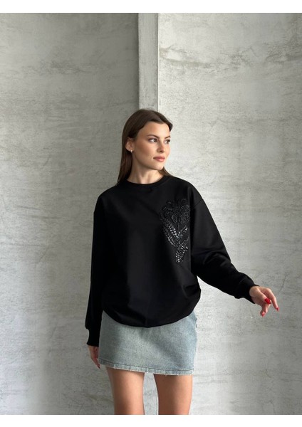 Çiçek Desenli Ipek Siyah Sweatshirt fiyatları