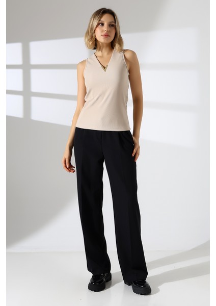 Gold Aksesuarlı Kolsuz Bluz fiyatları