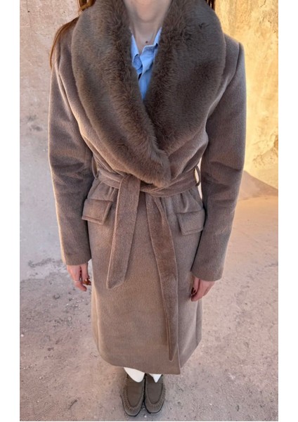 Kürk Yaka Kaban modelleri