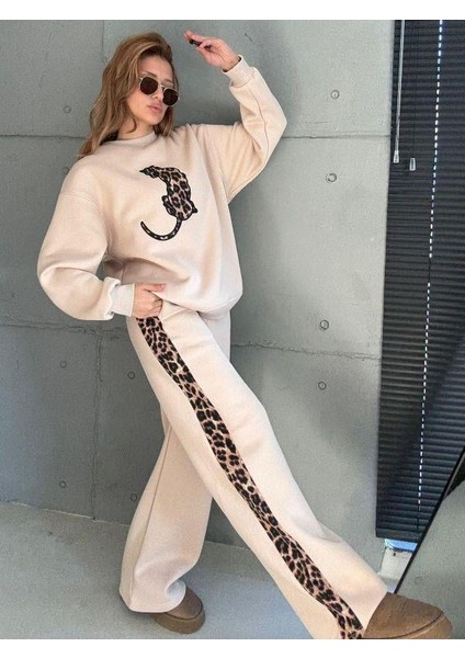 5832 Leoparlı Eşofman Takımı Bej