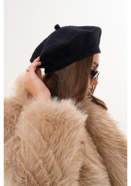 Peluş Ressam Şapkası (Bere) fırsatları