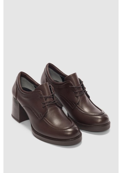 Carenor Hakiki Deri Bağcıklı Kadın Ayakkabı- Kahverengi fırsatları