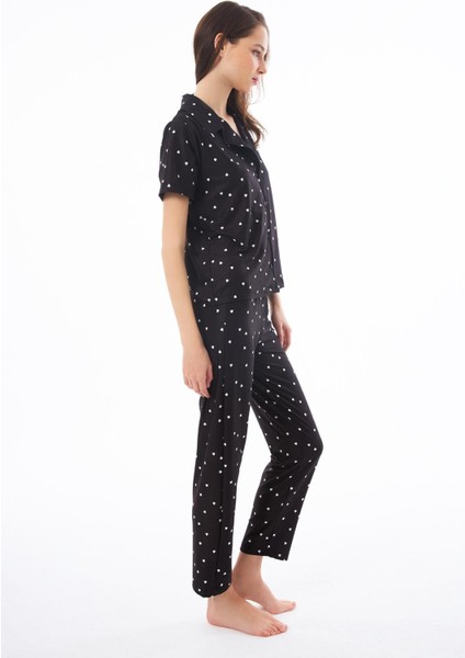Premium Kadın Pijama Takımı Siyah Kalp Desenli Yumuşak Dokulu Kısa Kollu Gömlek Yaka modelleri