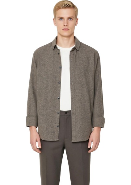 Erkek Slim Fit Düğmeli Yaka Flanel Dokuma Uzun Kollu Kışlık Gömlek Casual ve Smart Görünümler fırsatları