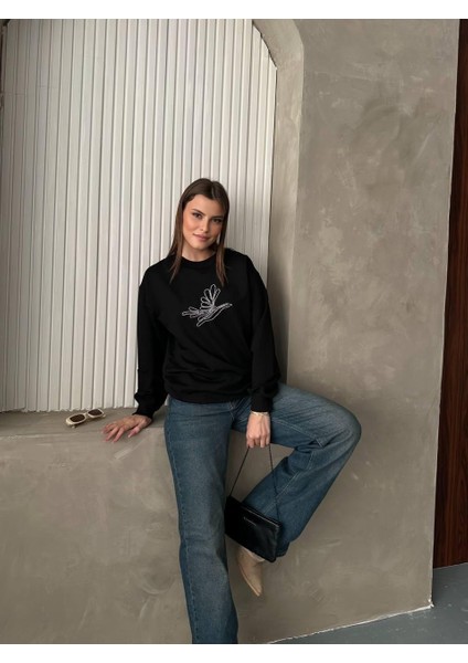 Kuş Logo Taş Detaylı Oversize Siyah Sweatshirt modelleri