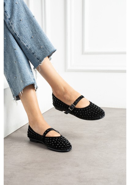 Ruby Kadife Taş Detaylı Bilekten Bağlamalı Kadın Babet