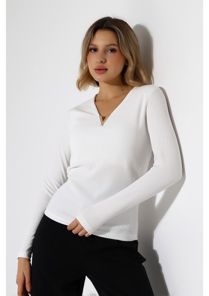 Gold Aksesuarlı Uzun Kollu Şık Bluz indirimleri