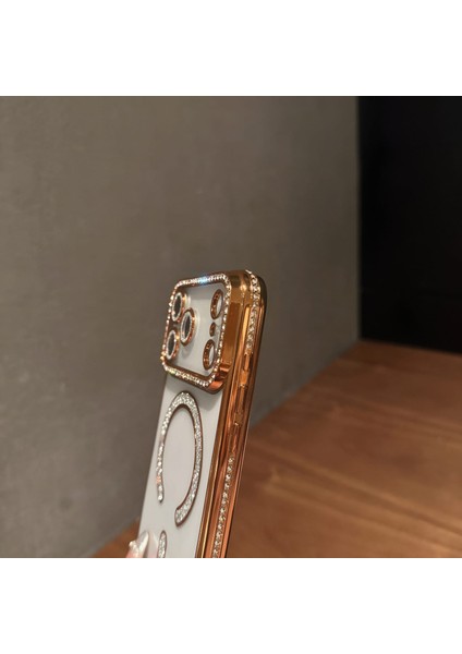 Iphone 17 Pro Uyumlu Şeffaf Taşlı Magsafe Özellikli Kılıf modelleri