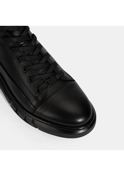 Erkek Siyah Bağcıklı Deri Bot