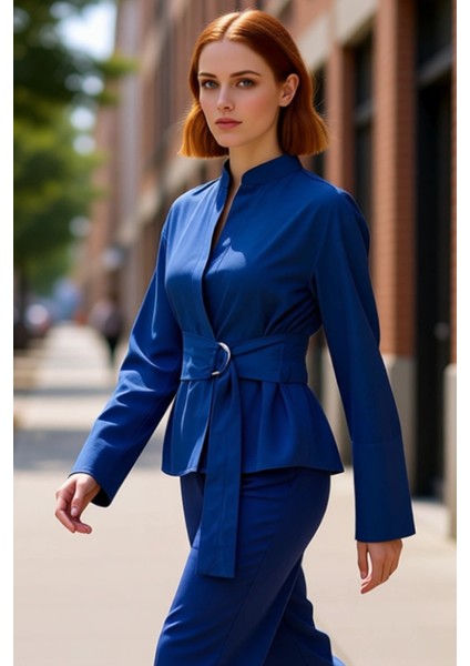 Kadınların Şıklığını Tamamlayan Kuşak Detaylı Hakim Yaka Uzun Kollu Düz Renk Gömlek Bluz Şık