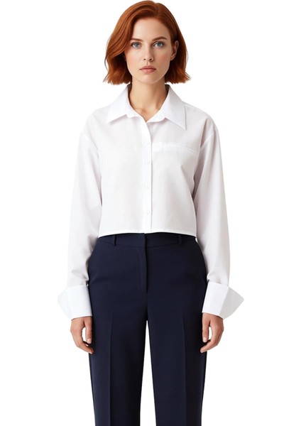 Kadın Crop Kesim Gömlek Geniş Manşet Detaylı Dokuma Kumaş Konforlu ve Zamansız Stil Modern fiyatları