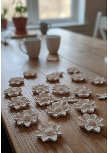 8'li Boyanabilir Çiçek Temalı Dıy Magnet Seti, Hediye Magnetli Buzdolabı Süsü, El Yapımı fiyatları