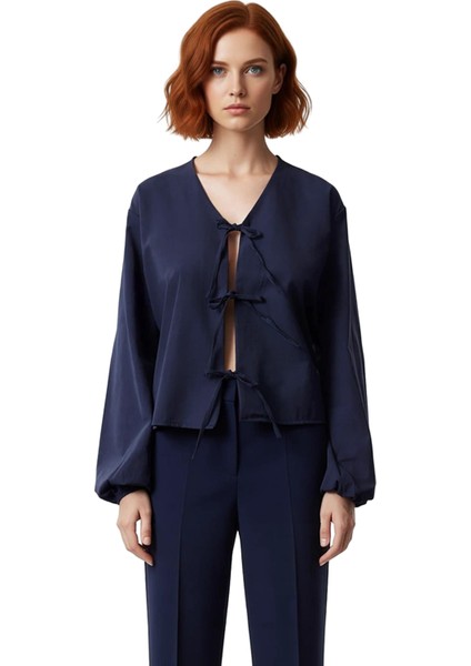 Kareli Bağlamalı Kadın Bluz V Yaka Balon Kol Detaylı Kısa Kesim Dokuma Üst Giyim Günlük Şıklık fırsatları