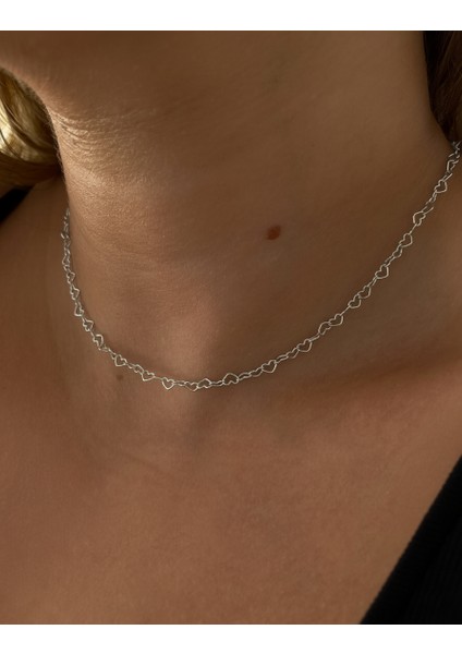 Kalp Detaylı Gümüş Zincir Kolye