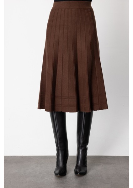 Kadın Pileli Midi Boy Triko Etek 60201 Kahverengi modelleri