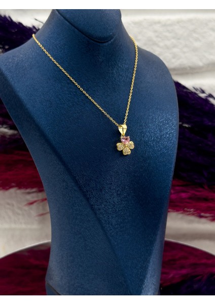 925 Ayar Gümüş Pembe Kuvars Taşlı Yonca Modeli Zarif Kadın Kolye