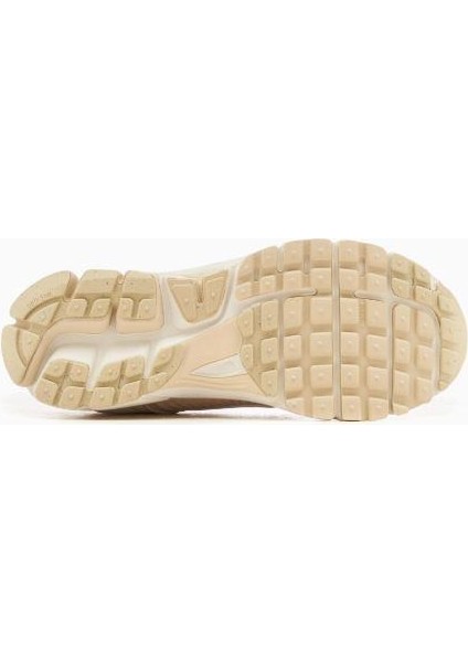 Zoom Vomero 5 Erkek Günlük Ayakkabı HQ0458-200 fırsatları