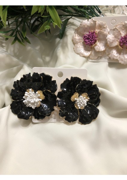 Zara Model Büyük Siyah Çiçek Küpe fiyatları