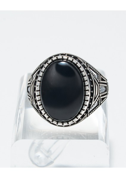 Oniks Taşlı 925 Ayar Gümüş Erkek Yüzük – Güç ve Duruşun Buluşması