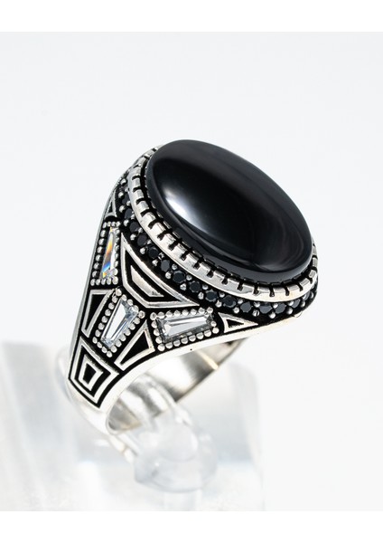 Oniks Taşlı 925 Ayar Gümüş Erkek Yüzük – Güç ve Duruşun Buluşması fiyatları