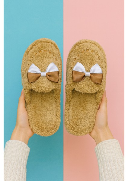 Golden Fiyonklu Kapalı Kadın Ev Terliği Günlük Rahat Kışlık Terlik