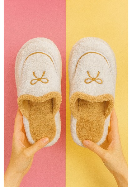 Amore Kapalı Kadın Ev Terliği Günlük Rahat Kışlık Terlik