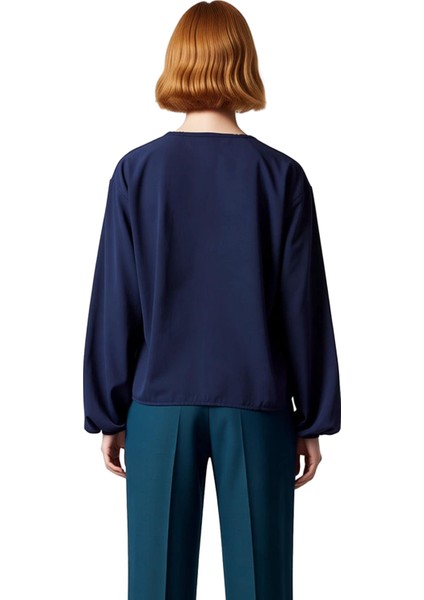 Kareli Bağlamalı Kadın Bluz V Yaka Balon Kol Detaylı Kısa Kesim Dokuma Üst Giyim Günlük Şıklık indirimleri