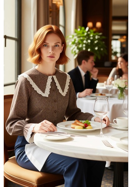 Kadın Pötikareli Bebe Yaka Dantel Detaylı Reglan Kol Crop Gömlek Günlük Şıklık Fonksiyonel fiyatları