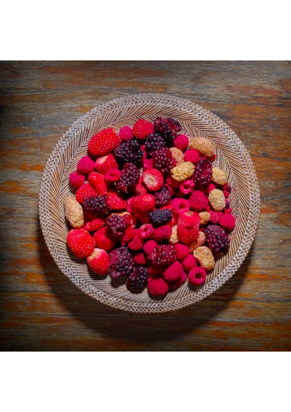 Berry Mix 6’lı Set Beyaz Dut, Böğürtlen, Frambuaz, Çilek Orman Meyveleri Karışımı fırsatları