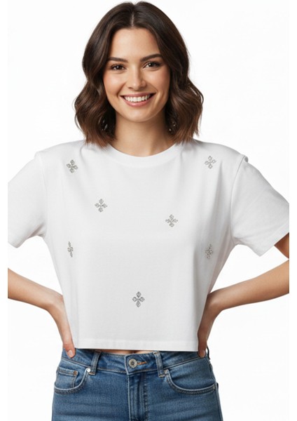 Taş Işlemeli Crop Beyaz Basic T-Shirt